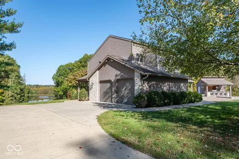Exterior - 2725 E Mel Currie Rd, Bloomington, IN 47408 photo 1 of 36