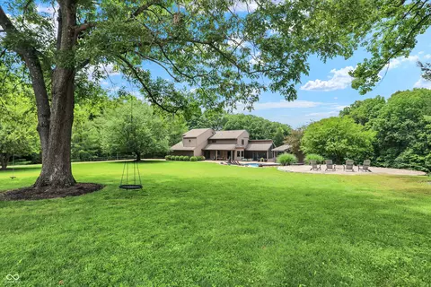 Exterior - 2725 E Mel Currie Rd, Bloomington, IN 47408 photo 15 of 36