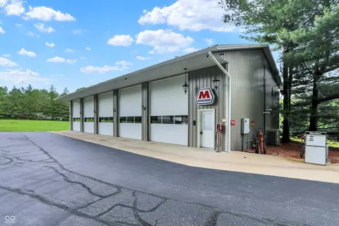Exterior - 2725 E Mel Currie Rd, Bloomington, IN 47408 photo 11 of 36