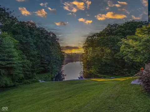 View/Area - 2725 E Mel Currie Rd, Bloomington, IN 47408 photo 5 of 11