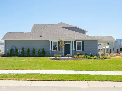 6385 Wasco Dr, Whitestown, IN 46075