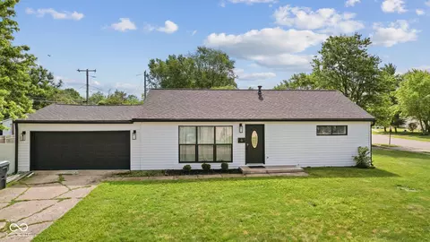 515 Carol Dr, Greenwood, IN 46143
