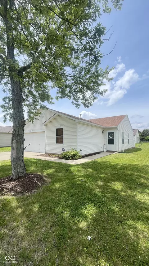 13280 N Brick Chapel Dr, Camby, IN 46113