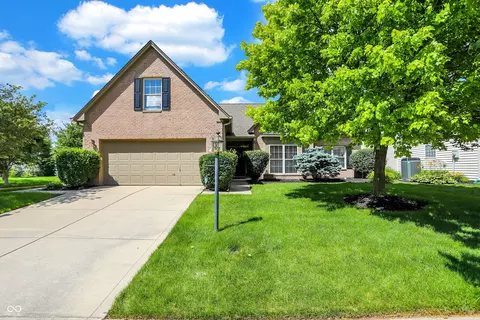 12653 Avocet Dr, Carmel, IN 46033