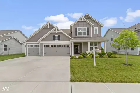 13562 Longrise Ln, Fishers, IN 46037