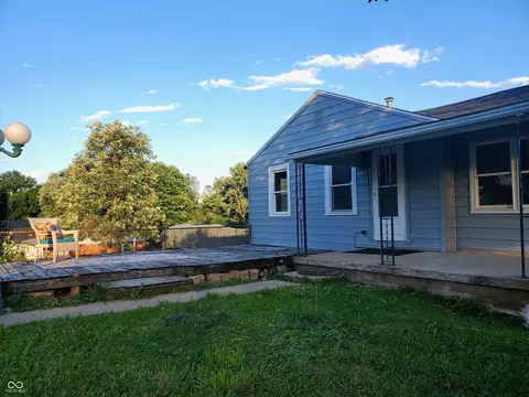 Exterior - 1701 E Cornell Ave, Muncie, IN 47303 photo 2 of 4