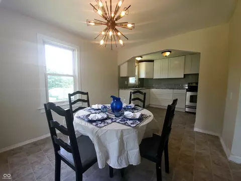 Dining - 1701 E Cornell Ave, Muncie, IN 47303 photo 1 of 2