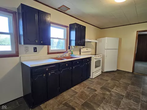 Kitchen - 6566 E 425 S, Waldron, IN 46182 photo 1 of 5