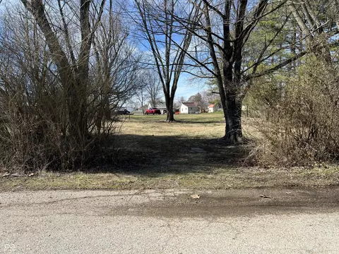 429 Knott St, Mitchell, IN 47446