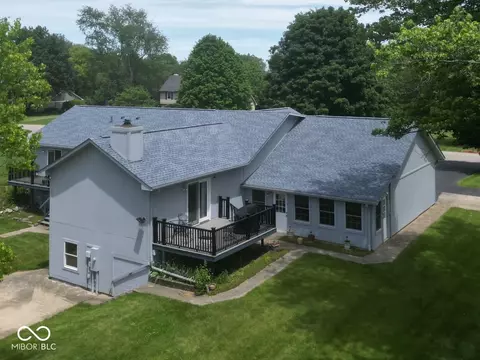 211 Bays Dr, Noblesville, IN 46062