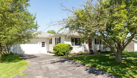 2616 Beech Dr, Columbus, IN 47203
