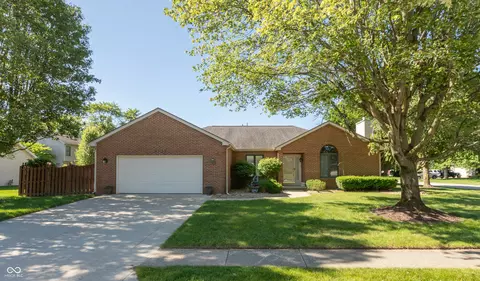 3731 Briar Hill Way, Columbus, IN 47203