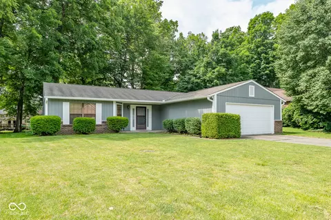 4411 Deerview Ct, Indianapolis, IN 46268
