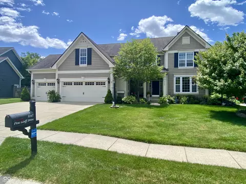 5947 Pine Bluff Dr, Avon, IN 46123