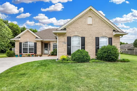 146 Stamford Dr, Pittsboro, IN 46167