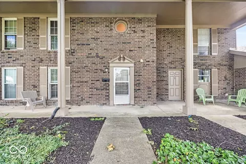 4305 E 56th St, Indianapolis, IN 46220