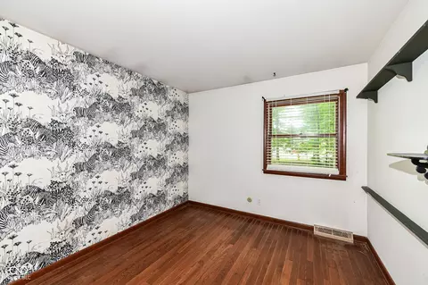 Bedroom - 3211 E 106th St, Carmel, IN 46033 photo 11 of 12