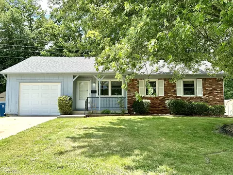 8662 Chessie Dr, Indianapolis, IN 46217