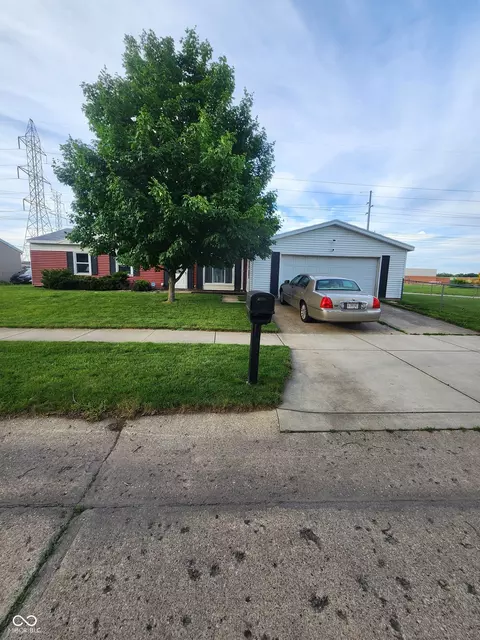 3664 Redondo Dr, Lafayette, IN 47905