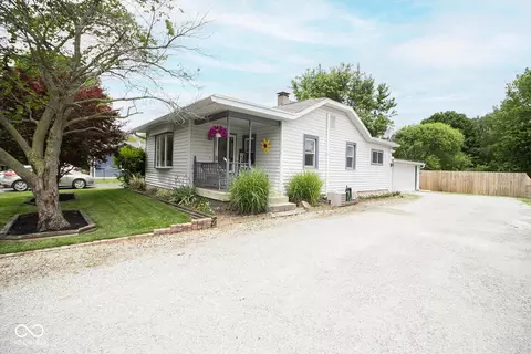 113 E Indiana Ave, Pendleton, IN 46064 photo 2