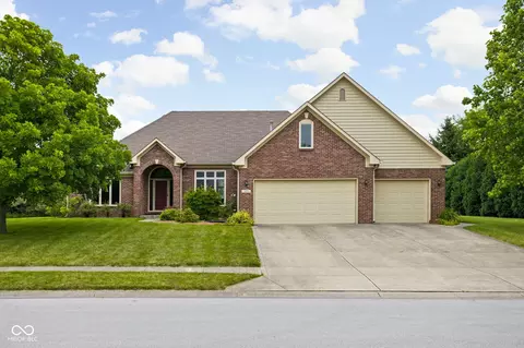 1211 Wood Sage Dr, Avon, IN 46123