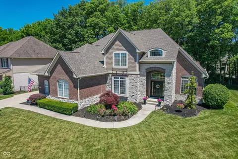 13712 Fairwood Dr, Mccordsville, IN 46055