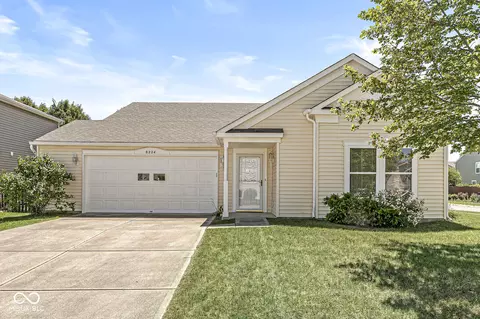 8224 S Firefly Dr, Pendleton, IN 46064