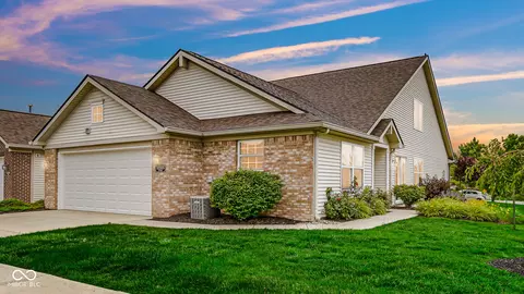11505 Grassy Ct #103, Fishers, IN 46037