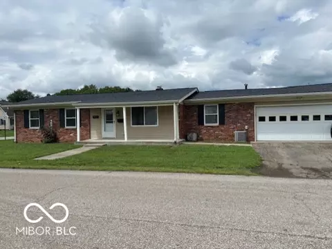 902 24th St, Columbus, IN 47201