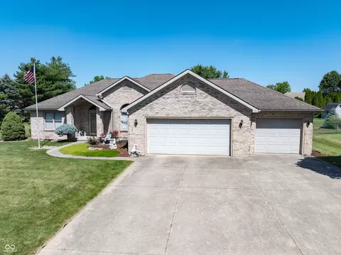 1505 N Fairview Ave, Alexandria, IN 46001