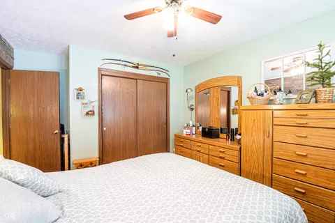 Bedroom - 131 Schaefer Dr, Hope, IN 47246 photo 3 of 3
