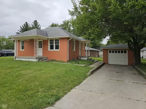 615 Lennox St, Anderson, IN 46012