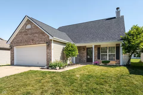 11489 Pegasus Dr, Noblesville, IN 46060