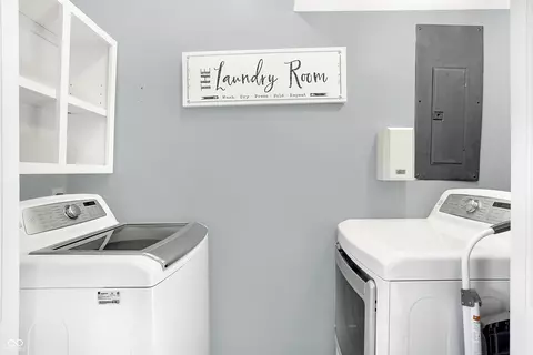 112 W High St, Pendleton, IN 46064 photo 24