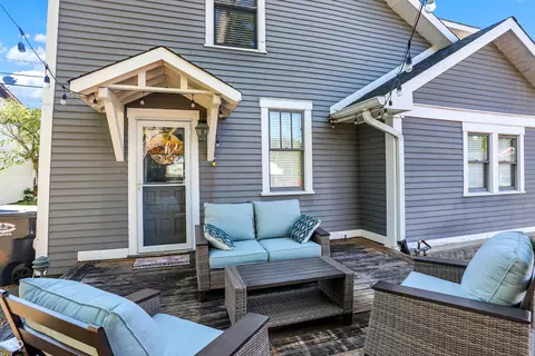 112 W High St, Pendleton, IN 46064 photo 2