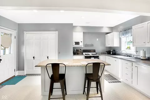 112 W High St, Pendleton, IN 46064 photo 13