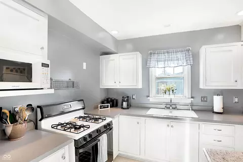 112 W High St, Pendleton, IN 46064 photo 15