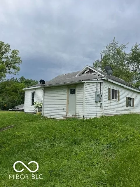415 S Spring St, Hartford City, IN 47348