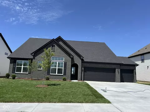 18182 Cora Dr, Westfield, IN 46074