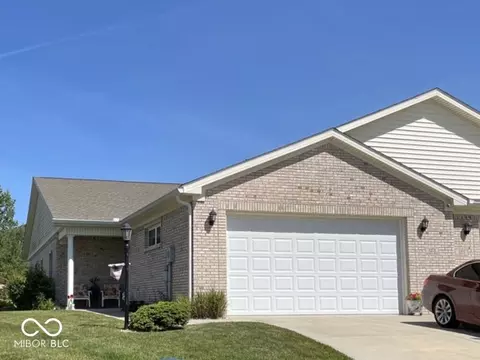 3273 Lukes Way, Greenwood, IN 46143
