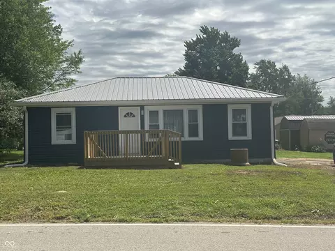 6795 N Maple St, Freetown, IN 47235