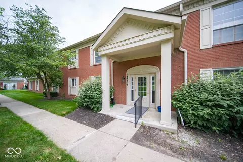 7434 King George Dr #D, Indianapolis, IN 46260