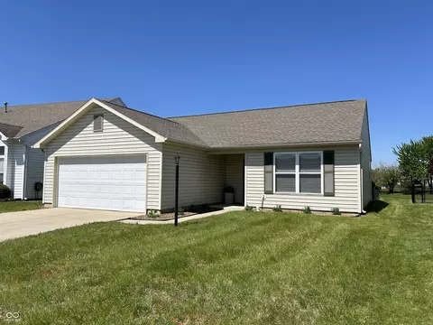 3100 Lakestream Dr, Columbus, IN 47201
