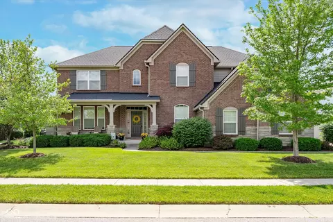 2720 Still Creek Dr, Zionsville, IN 46077