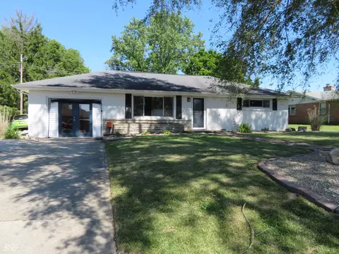 207 N Elm Dr, Alexandria, IN 46001