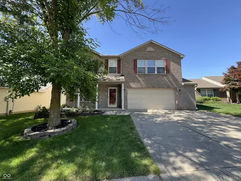10432 Cedar Dr, Fishers, IN 46037