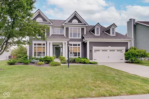 13681 Blooming Orchard Dr, Fishers, IN 46038