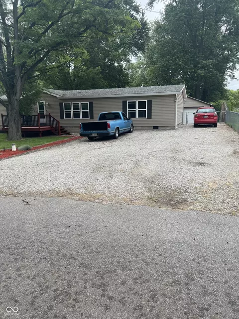 13101 Miller Dr, Camby, IN 46113