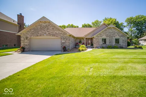 4793 Silver Hill Dr, Greenwood, IN 46142