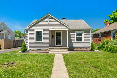 2328 Maple St, Columbus, IN 47201